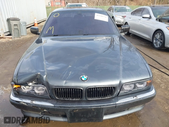 2001 BMW 7 Series 740iL with VIN WBAGH83491DP28749, listed as a IAAI auction lot 41440556 with 198,734 mi miles. Bid and sale history available at carsss.com. Image 12.