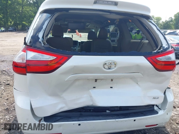 2015 Toyota Sienna XLE with VIN 5TDYK3DC5FS613045, listed as a IAAI auction lot 42276147 with 108,271 mi miles and . Bid and sale history available at DreamBid. Image 16.