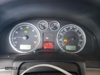 2003 Volkswagen Passat GLS z VIN WVWPD63BX3P200060, wystawiony jako Copart lot #60908225 z przebiegiem 112 950 mil mil oraz Czysty tytuł • Clean title. Historia ofert i sprzedaży dostępna na DreamBid. Obrazek 9.