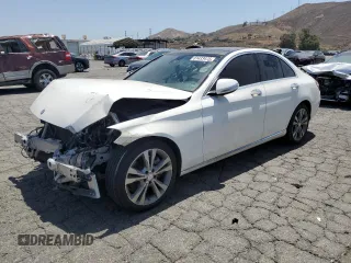 2016 Mercedes-Benz C 300 with VIN 55SWF4JB0GU163791, listed as a Copart auction lot 61433475 with 98,069 mi miles and Clean title. Bid and sale history available at DreamBid. Image 1.