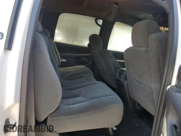 2003 Chevrolet Silverado 1500HD LS z VIN 1GCGC13U93F222290, wystawiony jako Copart lot #52921565 z przebiegiem Nie podano mil oraz Szkoda całkowita • Salvage title. Historia ofert i sprzedaży dostępna na DreamBid. Obrazek 10.