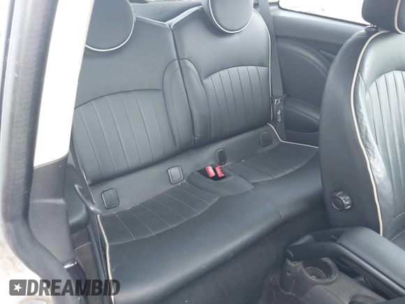 2011 MINI Hardtop with VIN WMWSU3C5XBT092450, listed as a IAAI auction lot 42409929 with 168,528 mi miles and . Bid and sale history available at DreamBid. Image 8.