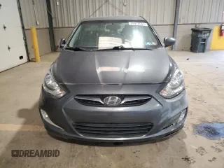 2012 Hyundai Accent GLS z VIN KMHCU4AE9CU186858, wystawiony jako Copart lot #59918965 z przebiegiem 83 592 mil mil oraz Czysty tytuł • Clean title. Historia ofert i sprzedaży dostępna na DreamBid. Obrazek 5.