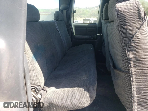 2002 Chevrolet Silverado 1500 with VIN 1GBHC29U22E300208, listed as a Copart auction lot 52234395 with Not Provided miles and Clean Title. Bid and sale history available at DreamBid. Image 10.