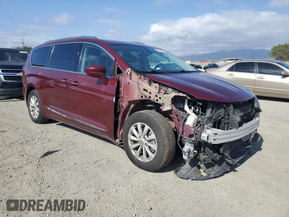 2018 Chrysler Pacifica Touring L with VIN 2C4RC1BGXJR118028, listed as a Copart auction lot 54763665 with 163,299 mi miles and Salvage Title. Bid and sale history available at DreamBid. Image 4.