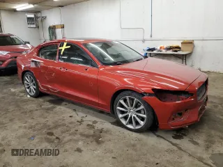 2019 Volvo S60 Momentum with VIN 7JRA22TK7KG002217, listed as a Copart auction lot 44789375 with 89,015 mi miles and Salvage Title. Bid and sale history available at carsss.com. Image 4.