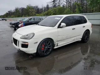 2004 Porsche Cayenne Turbo z VIN WP1AC29P84LA93845, wystawiony jako Copart lot #56311105 z przebiegiem 152 204 mil mil oraz Szkody całkowita. Historia ofert i sprzedaży dostępna na DreamBid. Obrazek 1.