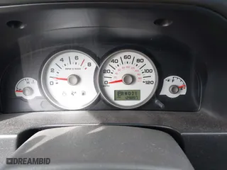 2007 Ford Escape XLT with VIN 1FMYU03127KA07084, listed as a IAAI auction lot 41931906 with 129,897 mi miles. Bid and sale history available at carsss.com. Image 7.