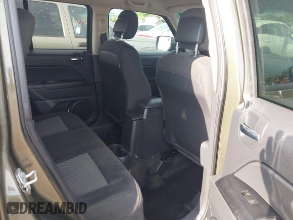 2016 Jeep Patriot Latitude with VIN 1C4NJPFB7GD537598, listed as a IAAI auction lot 42451489 with 131,401 mi miles and . Bid and sale history available at DreamBid. Image 8.