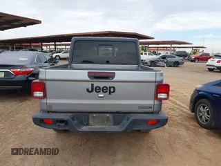 2020 Jeep Gladiator Sport S with VIN 1C6HJTAG1LL141165, listed as a IAAI auction lot 42013668 with 176,107 mi miles. Bid and sale history available at carsss.com. Image 16.