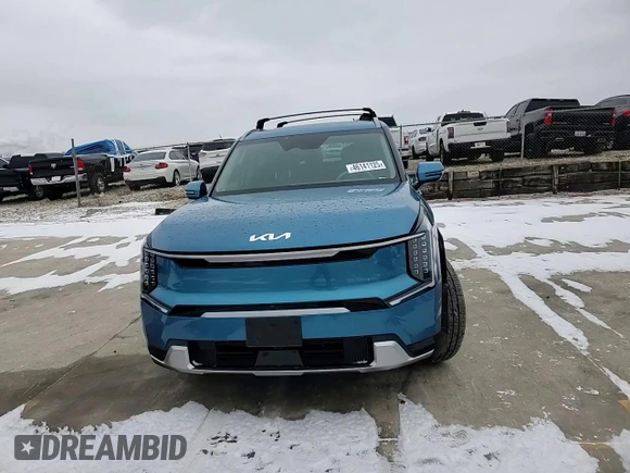 2024 Kia EV9 Land with VIN KNDADFS53R6044637, listed as a Copart auction lot 46141125 with 7,196 mi miles and Salvage Title. Bid and sale history available at carsss.com. Image 11.