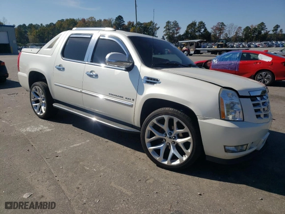 2008 Cadillac Escalade EXT with VIN 3GYFK62868G121336, listed as a Copart auction lot 77845894 with 234132 miles and Salvage Title. Bid and sale history available at carsss.com. Image 4.