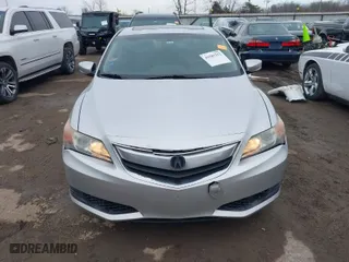 2014 Acura ILX with VIN 19VDE1F31EE001465, listed as a IAAI auction lot 41582312 with 131,753 mi miles. Bid and sale history available at carsss.com. Image 13.