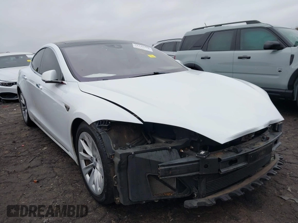 2016 Tesla Model S 90D with VIN 5YJSA1E26GF155962, listed as a IAAI auction lot 41348998 with 134,269 mi miles and . Bid and sale history available at DreamBid. Image 6.