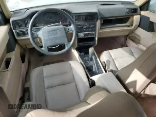 1994 Volvo 850 с VIN YV1LW5521R2028646, выставлен на аукционе Copart как лот 81581234 с пробегом 118 791 миль миль и Чистый • Clean title. История ставок и продаж доступна на DreamBid. Изображение 8.