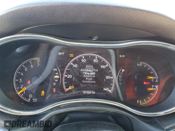 2014 Jeep Grand Cherokee Limited with VIN 1C4RJFBG2EC196157, listed as a Copart auction lot 46914435 with 191,524 mi miles and Clean Title. Bid and sale history available at carsss.com. Image 9.