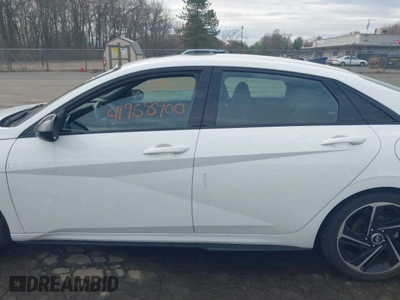 2023 Hyundai Elantra N Line z VIN KMHLR4AFXPU431201, wystawiony jako IAAI lot #41958900 z przebiegiem 38 539 mil mil oraz . Historia ofert i sprzedaży dostępna na DreamBid. Obrazek 14.