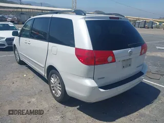 2008 Toyota Sienna XLE with VIN 5TDZK22C38S202022, listed as a IAAI auction lot 42156913 with 254,552 mi miles and . Bid and sale history available at DreamBid. Image 3.