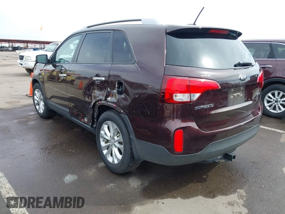 2015 Kia Sorento EX with VIN 5XYKU4A72FG628631, listed as a IAAI auction lot 41802719 with 69,888 mi miles. Bid and sale history available at carsss.com. Image 3.