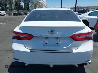 2019 Toyota Camry LE z VIN 4T1B11HK6KU754349, wystawiony jako IAAI lot #42262271 z przebiegiem 77 312 mil mil oraz . Historia ofert i sprzedaży dostępna na DreamBid. Obrazek 16.
