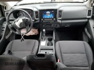 2024 Nissan Frontier SV z VIN 1N6ED1FJ6RN650092, wystawiony jako Copart lot #85312844 z przebiegiem 8 605 mil mil oraz Szkoda całkowita • Salvage title. Historia ofert i sprzedaży dostępna na DreamBid. Obrazek 8.