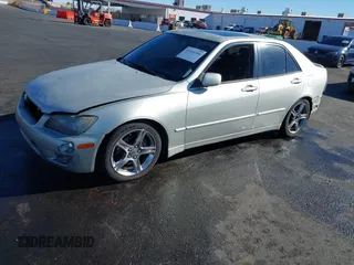 2004 Lexus IS 300/350 z VIN JTHBD192940089871, wystawiony jako IAAI lot #41411356 z przebiegiem Nie podano mil oraz . Historia ofert i sprzedaży dostępna na DreamBid. Obrazek 2.