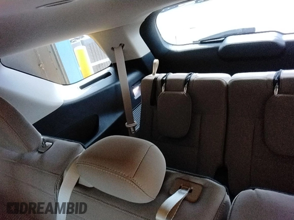 2022 Ford Explorer z VIN 1FMSK7BH3NGB04281, wystawiony jako IAAI lot #42511061 z przebiegiem 72 613 mil mil oraz . Historia ofert i sprzedaży dostępna na DreamBid. Obrazek 10.