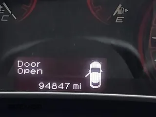 2015 Dodge Dart SXT с VIN 1C3CDFBB8FD227817, выставлен на аукционе IAAI как лот 42245387 с пробегом 94 847 миль миль и . История ставок и продаж доступна на DreamBid. Изображение 15.