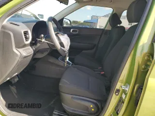 2021 Hyundai Venue SE with VIN KMHRB8A34MU106115, listed as a Copart auction lot 50939995 with 21,986 mi miles and Non Repairable. Bid and sale history available at DreamBid. Image 7.