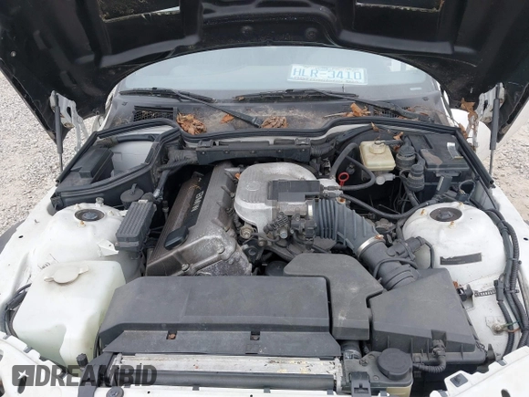 1996 BMW 3 Series Z3 1.9 z VIN 4USCH7322TLB73997, wystawiony jako IAAI lot #41778288 z przebiegiem Nie podano mil oraz . Historia ofert i sprzedaży dostępna na DreamBid. Obrazek 10.