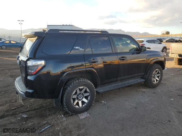 2023 Toyota 4Runner TRD Off Road with VIN JTEPU5JR8P6101979, listed as a Copart auction lot 87275164 with 35,136 mi miles and Salvage Title. Bid and sale history available at carsss.com. Image 3.