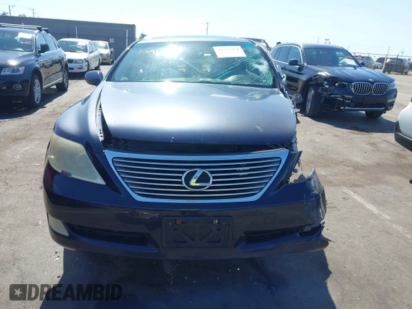 2007 Lexus LS 460 z VIN JTHBL46F175021907, wystawiony jako IAAI lot #42353354 z przebiegiem Nie podano mil oraz . Historia ofert i sprzedaży dostępna na DreamBid. Obrazek 13.