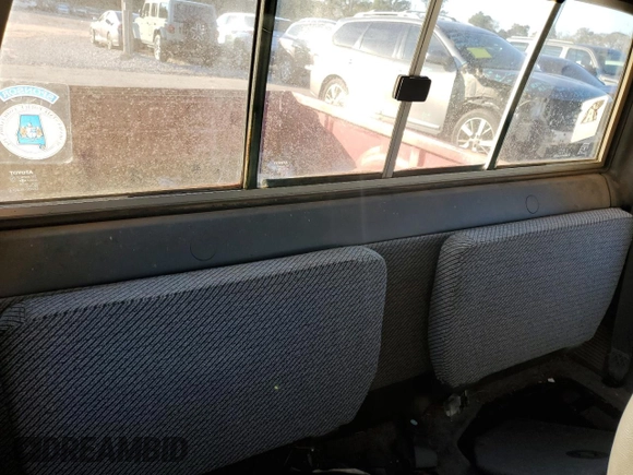 1994 Toyota Pickup DX with VIN JT4RN93P2R5094405, listed as a Copart auction lot 87958845 with 245,227 mi miles and Clean title. Bid and sale history available at DreamBid. Image 10.