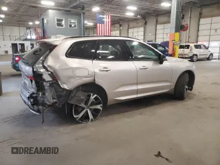 2024 Volvo XC60 Recharge Plug-In Hybrid Ultimate Dark Theme with VIN YV4H60DM1R1841800, listed as a Copart auction lot 77206064 with 1,016 mi miles and Salvage Title. Bid and sale history available at carsss.com. Image 3.