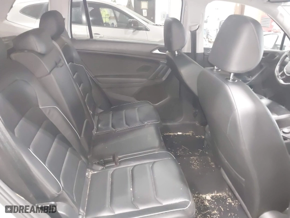 2019 Volkswagen Tiguan SEL Premium with VIN 3VV4B7AX7KM008257, listed as a IAAI auction lot 41612957 with 82,895 mi miles. Bid and sale history available at carsss.com. Image 8.
