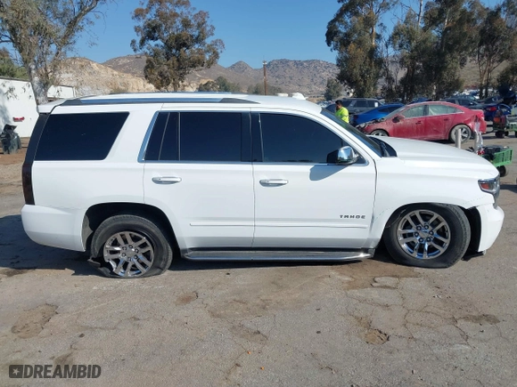 2018 Chevrolet Tahoe Premier with VIN 1GNSCCKC2JR111159, listed as a IAAI auction lot 41523695 with 69,352 mi miles. Bid and sale history available at carsss.com. Image 13.
