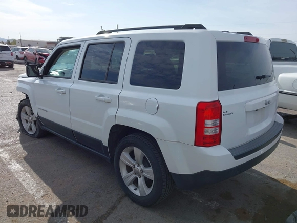 2016 Jeep Patriot High Altitude with VIN 1C4NJPFA8GD582427, listed as a IAAI auction lot 41884165 with 67,810 mi miles and . Bid and sale history available at DreamBid. Image 3.