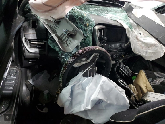 2020 GMC Terrain SLT z VIN 3GKALVEV1LL249562, wystawiony jako Copart lot #60432695 z przebiegiem Nie podano mil oraz Szkoda całkowita • Salvage title. Historia ofert i sprzedaży dostępna na DreamBid. Obrazek 8.