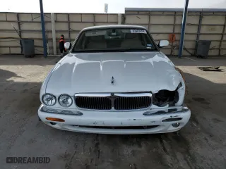 2000 Jaguar XJ with VIN SAJDA14C2YLF16237, listed as a Copart auction lot 83482454 with 0 mi miles and Clean Title. Bid and sale history available at carsss.com. Image 5.