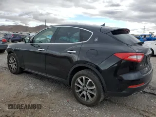 2018 Maserati Levante with VIN ZN661XUA6JX292084, listed as a Copart auction lot 39406264 with 44,039 mi miles. Bid and sale history available at carsss.com. Image 2.