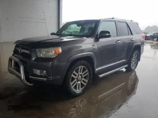 2011 Toyota 4Runner Trail z VIN JTEBU5JR6B5038745, wystawiony jako Copart lot #58831385 z przebiegiem 174 148 mil mil oraz Szkoda całkowita • Salvage title. Historia ofert i sprzedaży dostępna na DreamBid. Obrazek 1.