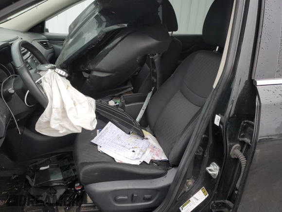 2017 Nissan Rogue SV with VIN KNMAT2MV0HP596338, listed as a Copart auction lot 84952954 with 183,617 mi miles and Non Repairable. Bid and sale history available at carsss.com. Image 7.