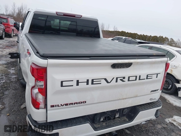 2024 Chevrolet Silverado 1500 RST with VIN 1GCUDEED1RZ109462, listed as a IAAI auction lot 41676851 with 8,221 mi miles. Bid and sale history available at carsss.com. Image 15.
