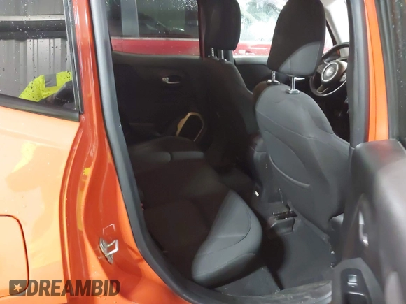 2017 Jeep Renegade Latitude with VIN ZACCJBBB0HPF13775, listed as a IAAI auction lot 41822710 with 87,804 mi miles. Bid and sale history available at carsss.com. Image 8.