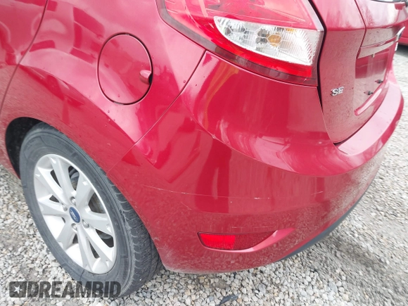 2011 Ford Fiesta SE with VIN 3FADP4EJ9BM216456, listed as a IAAI auction lot 41918530 with 165,989 mi miles. Bid and sale history available at carsss.com. Image 18.