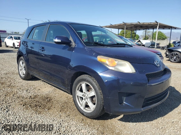 2014 Scion xD z VIN JTKKUPB41E1039762, wystawiony jako Copart lot #57066585 z przebiegiem 179 364 mil mil oraz Tytuł czysty. Historia ofert i sprzedaży dostępna na DreamBid. Obrazek 4.