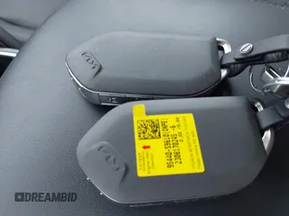 2024 Kia Telluride SX z VIN 5XYP54GC8RG441888, wystawiony jako IAAI lot #42046489 z przebiegiem Nie podano mil oraz . Historia ofert i sprzedaży dostępna na DreamBid. Obrazek 11.
