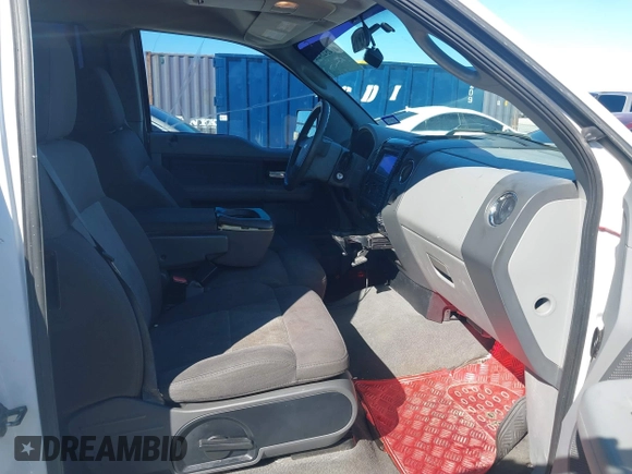 2006 Ford F-150 XL with VIN 1FTPX12V46NA98731, listed as a IAAI auction lot 41452322 with 227,107 mi miles. Bid and sale history available at carsss.com. Image 5.