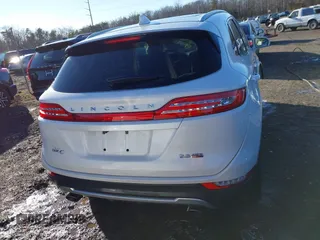 2016 Lincoln MKC Reserve with VIN 5LMTJ3DH9GUJ21388, listed as a IAAI auction lot 41248130 with 106,258 mi miles and . Bid and sale history available at DreamBid. Image 17.
