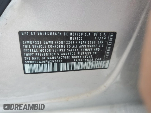 2015 Volkswagen Jetta SE z VIN 3VWD07AJ0FM252092, wystawiony jako Copart lot #56682945 z przebiegiem 104 325 mil mil oraz Czysty tytuł • Clean title. Historia ofert i sprzedaży dostępna na DreamBid. Obrazek 12.